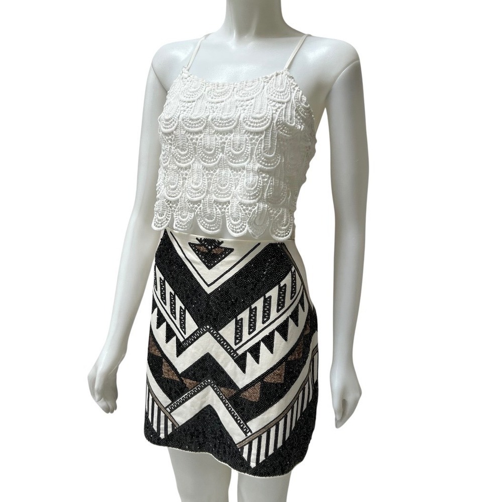Express Sequin Mini Skirt Black White Aztec Tribal Print Art Deco Size Large - Picture 9 of 16